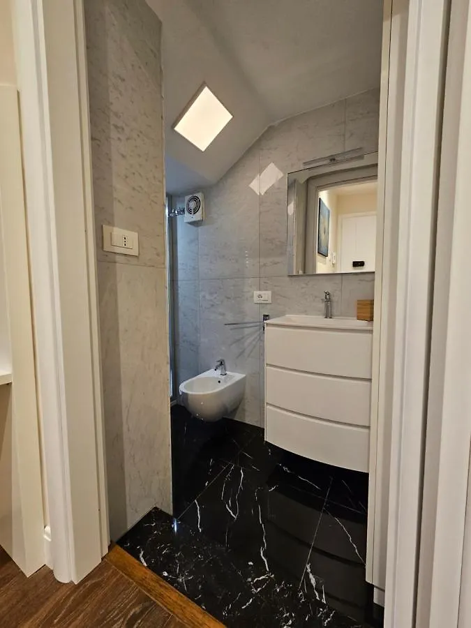 The One Frattina Apartment Rome 0*,  Italy
