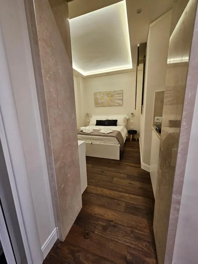The One Frattina Apartment Rome 0*,  Italy