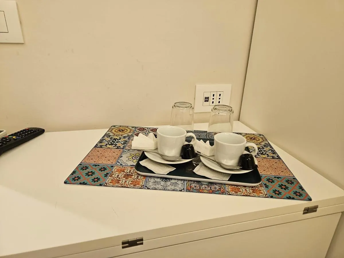 The One Frattina Apartment Rome