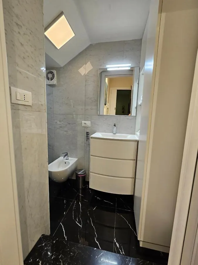The One Frattina Apartment Rome Italy