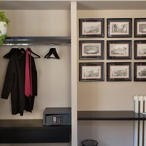Apartment App Condotti Luxury In, Rome