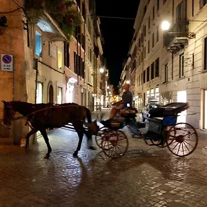 Apartment Luxury Frattina 34 Anelli, Rome